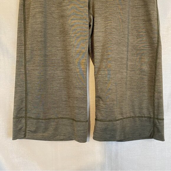 Lululemon Flow and Go Crop  Ladies 4 Heathered Moss Green - Picture 6 of 11